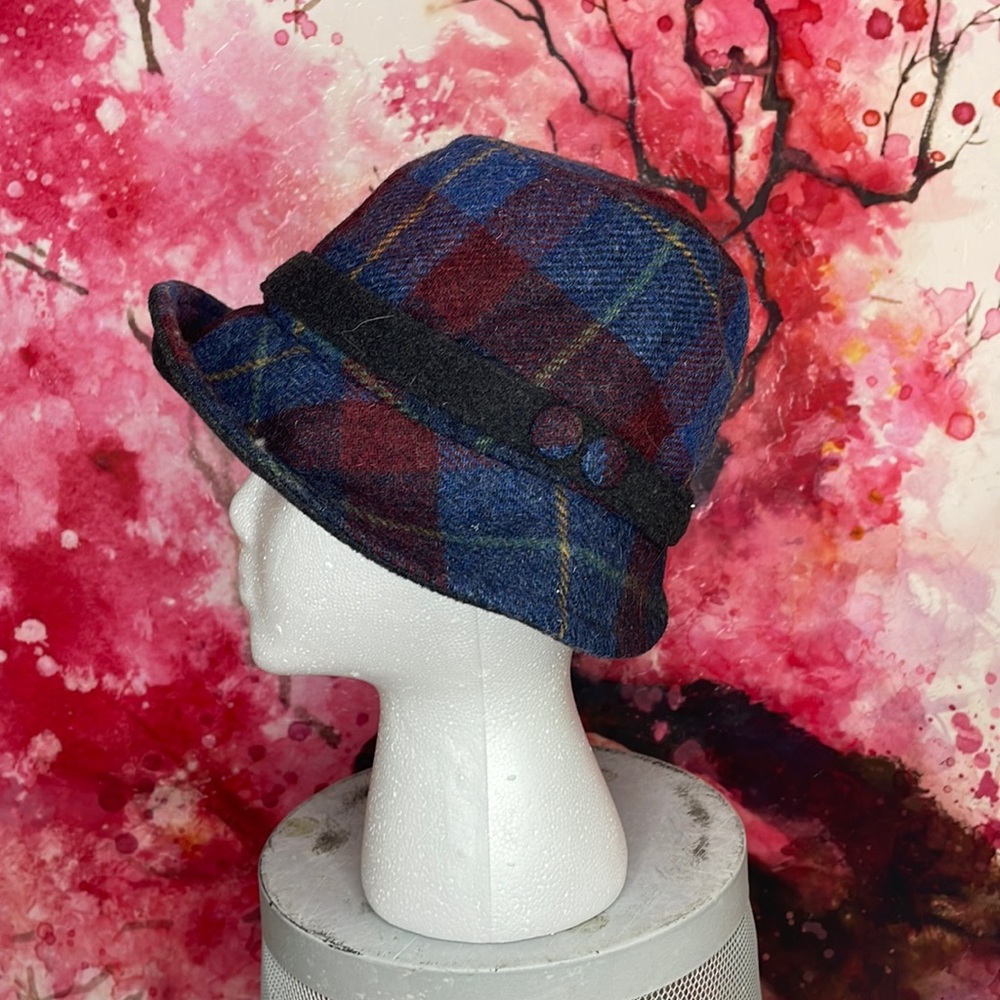 Clodagh hat - Picture 4 of 7